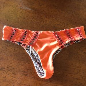 ACACIA Chuns Bikini bottom in Mango color, size M